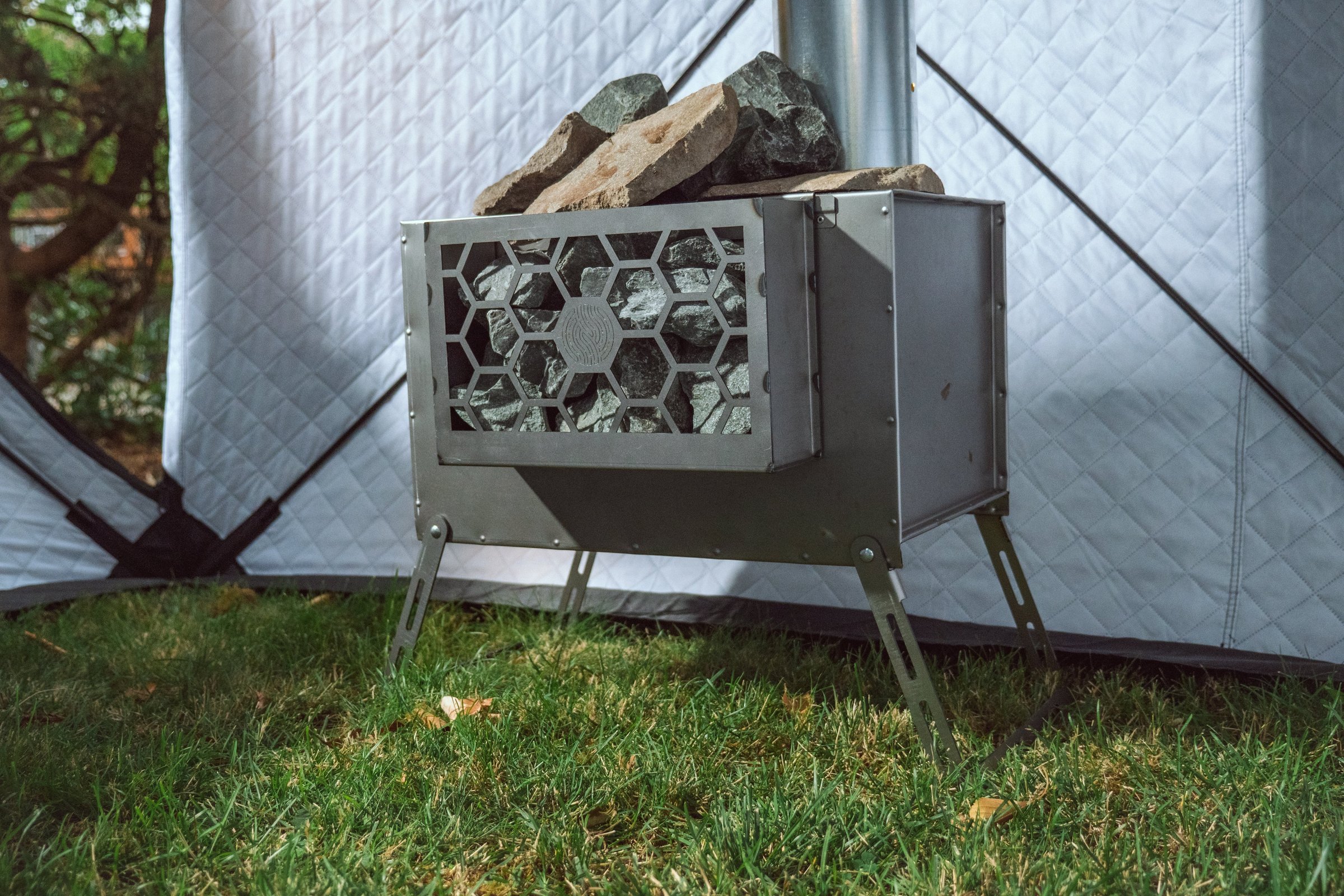 What’s the Ideal Breathing Pattern While Using a Sauna Tent?