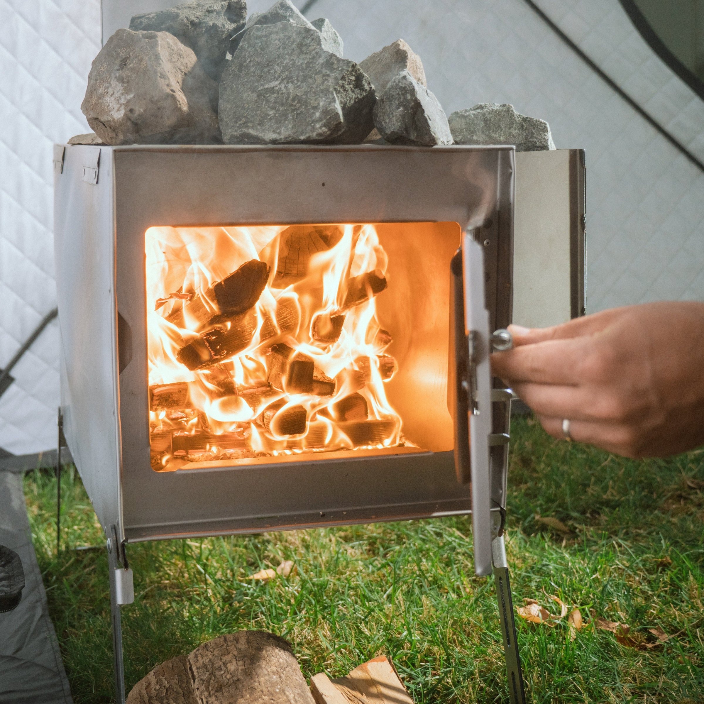 Are Wood-Fired Sauna Tents Better Than Electric Ones?