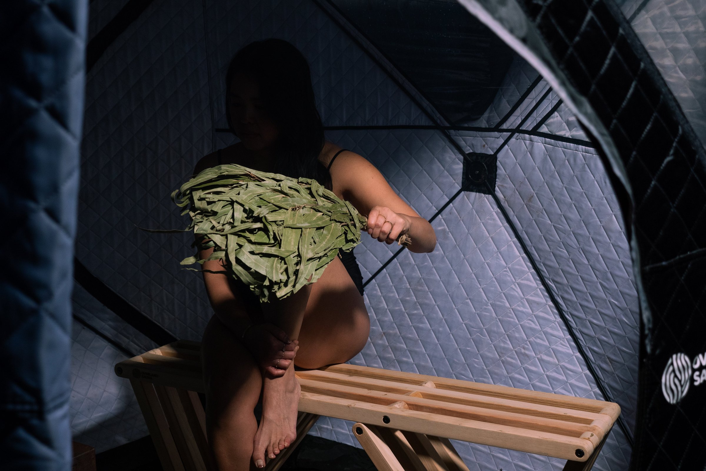 The Difference Between Cheap vs. Quality Sauna Tents (What to Watch For)